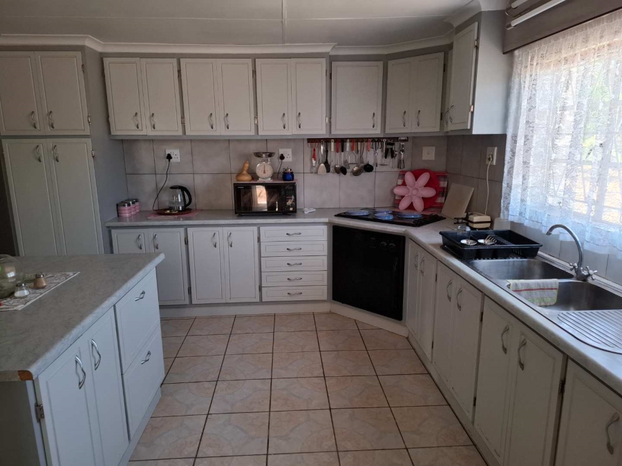 4 Bedroom Property for Sale in Karos Northern Cape